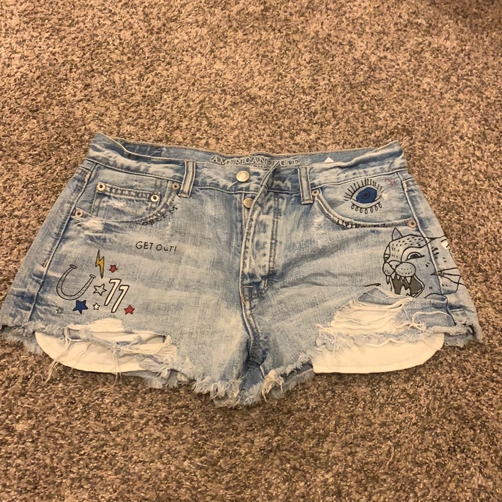 American Eagle Outfitters shorts w/ drawings